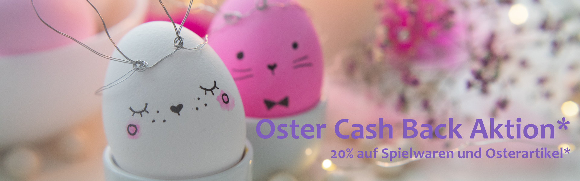 Zwei Eier, das linke ist weiß und hat Hasenaugen gemalt, das rechte ist Pink und hat Augen und eine Fliege angemalt. In Lila steht dort geschrieben "Oster Cash Back Aktion"* - 20% auf Spielwaren und Osterartikel.
#Ostern #Eier #Profitundrente #Profit #Rente #Cashback #Tankrabatt #Mehrwert #Vorteilscashback #online #offline #Blog #EPS #ElitePremiumServices #EliteServices #CashBack #Ostercashback #Erfahrungen #Seriös #serious